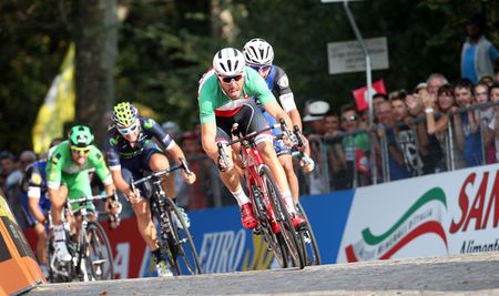 Giacomo Nizzolo sprints to the win in Gran Piemonte
