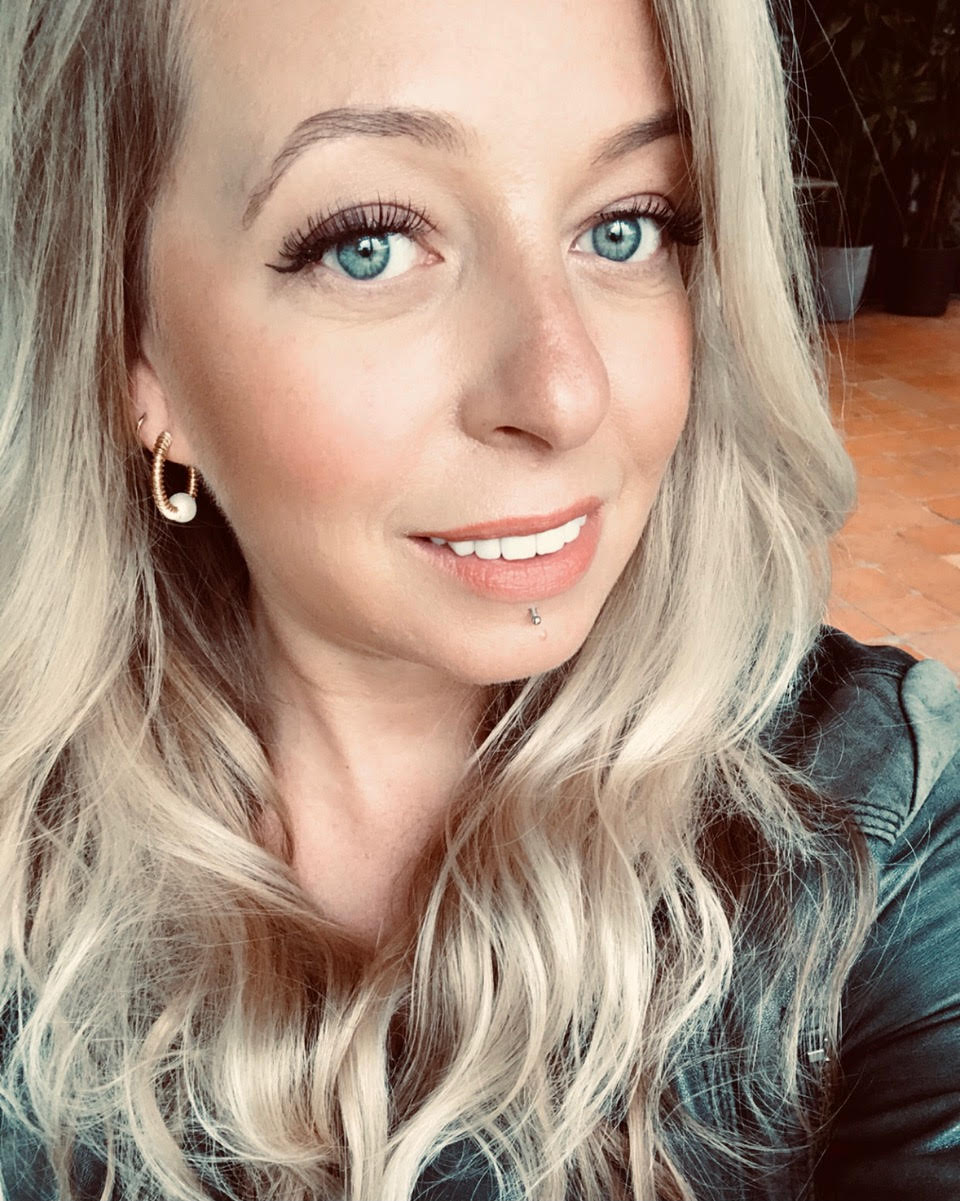 a headshot of antonia kraskowksi