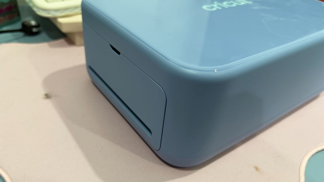 Cricut Sticker pix in use