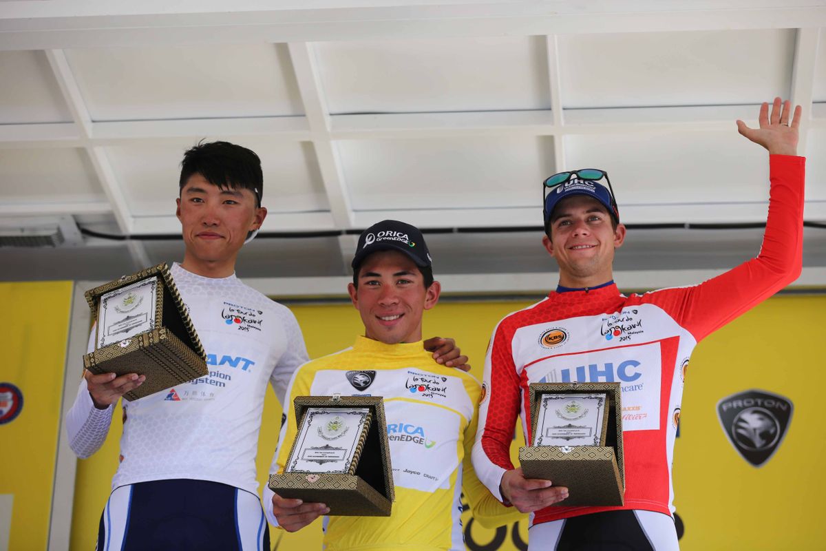 The jersey wearers after stage 4