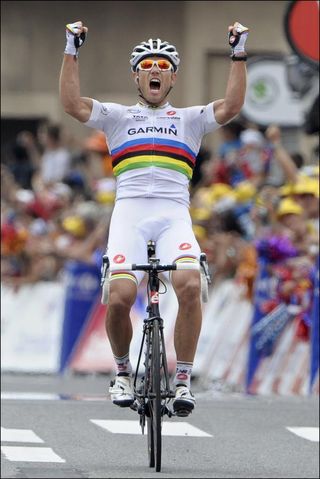 Thor Hushovd (Garmin-Cervelo) celebrates his amazing solo victory