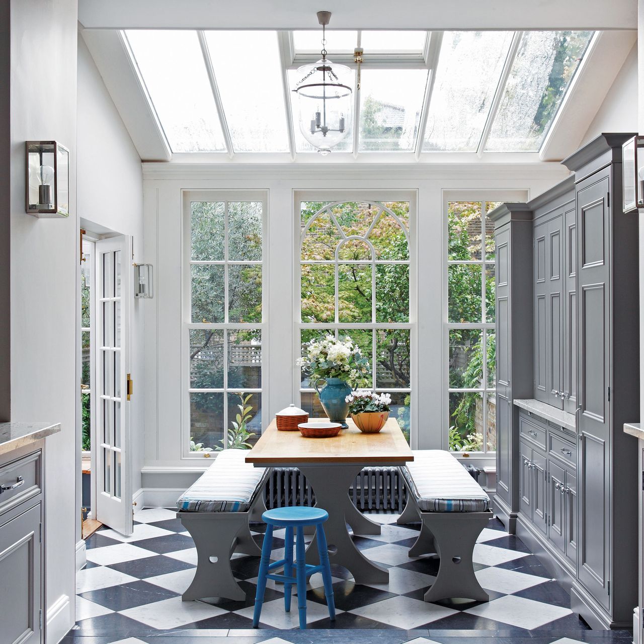 Grey dining room ideas – 20 ways to create a stylish space | Ideal Home