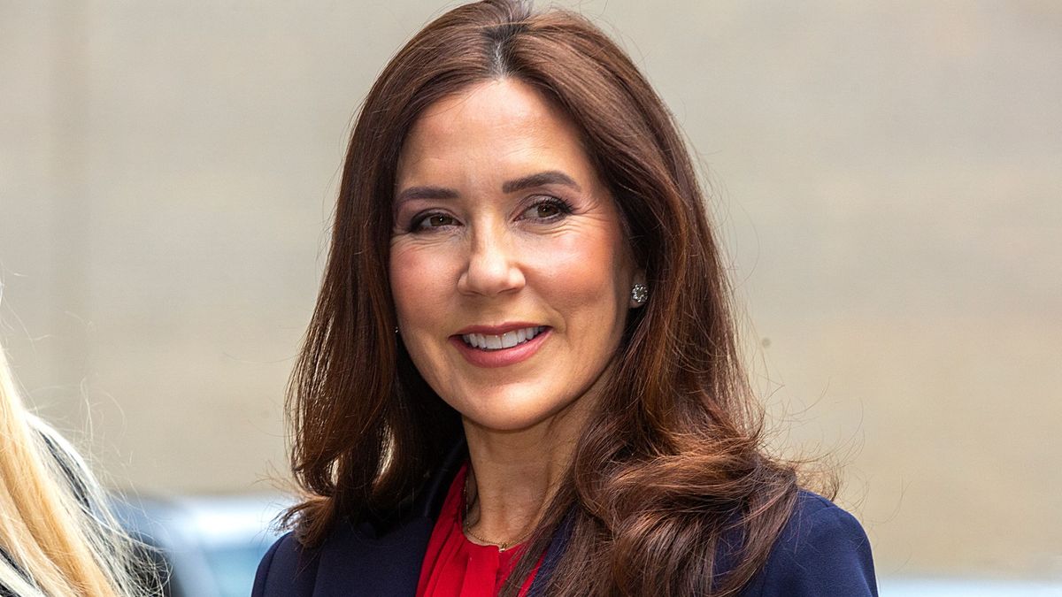 Princess Mary of Denmark impresses in sleek 70s style suit | Woman & Home