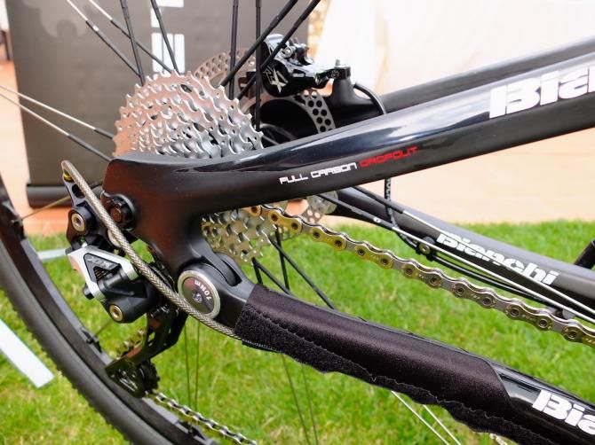 12 x 142 Shimano QR thru axle, Shimano XTR and Formula disc brake