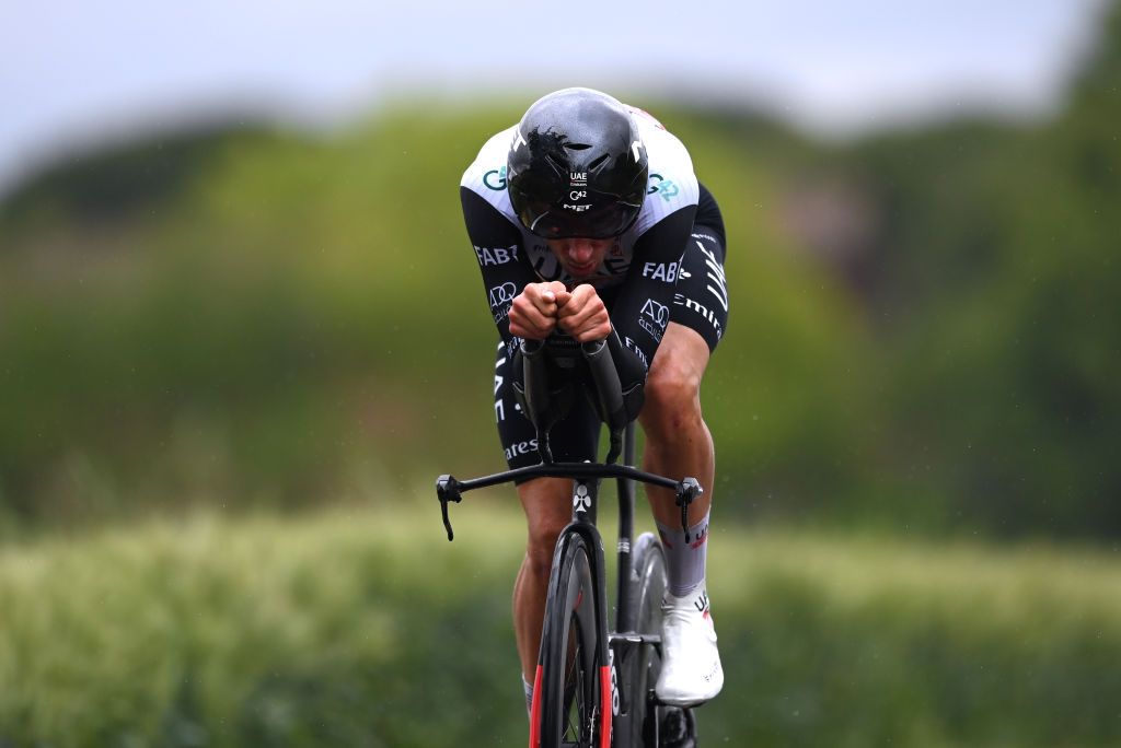 Riders competing in a individual time trial on stage 9 of the 2023 Giro d'Italia