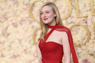 Dakota Fanning attending the Golden Globes 2025.