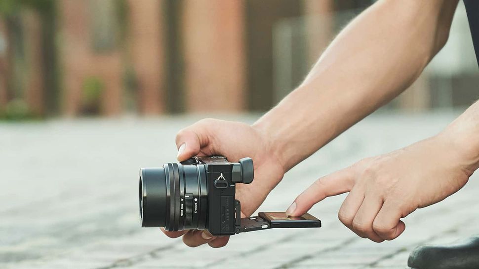 DSLR vs. mirrorless cameras Which is better for you? Tom's Guide