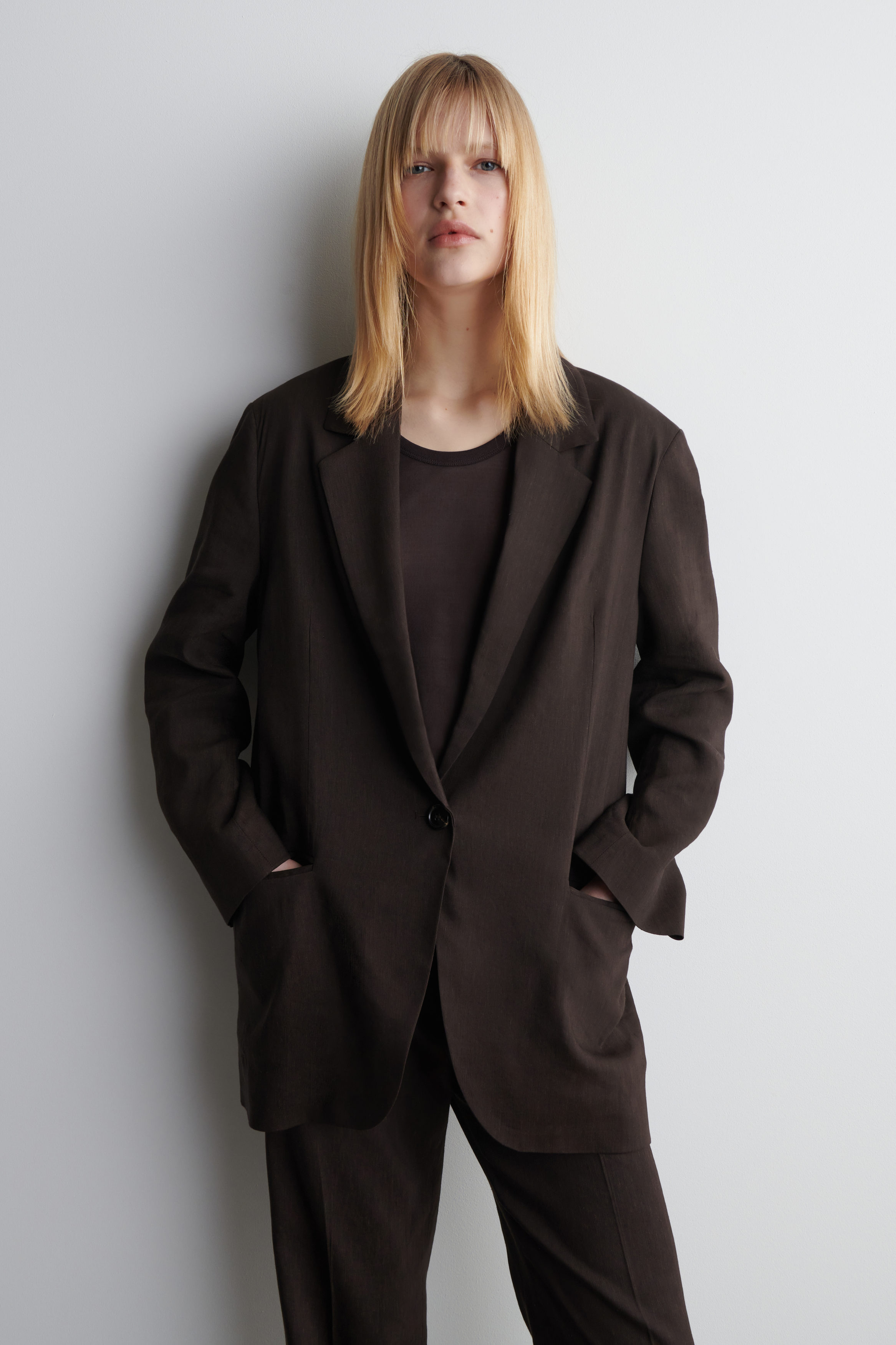Single-Breasted Linen Blazer