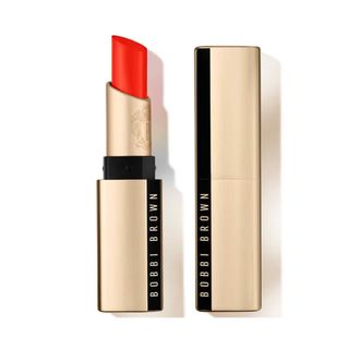 Bobbi Brown Luxe Matte lipstick in Traffic Stopper