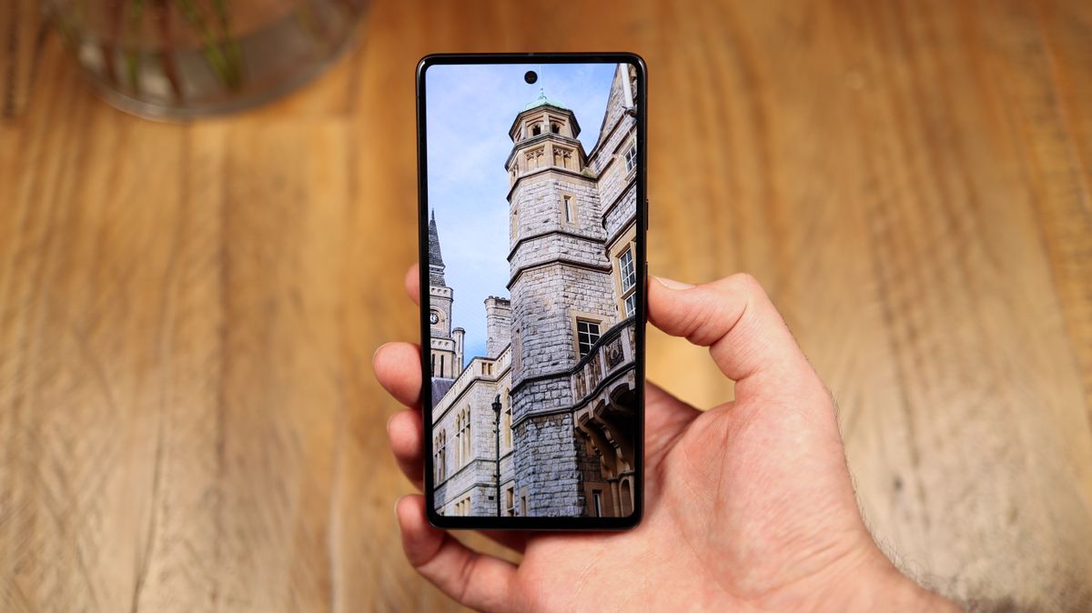 A photo of the Google Pixel 7