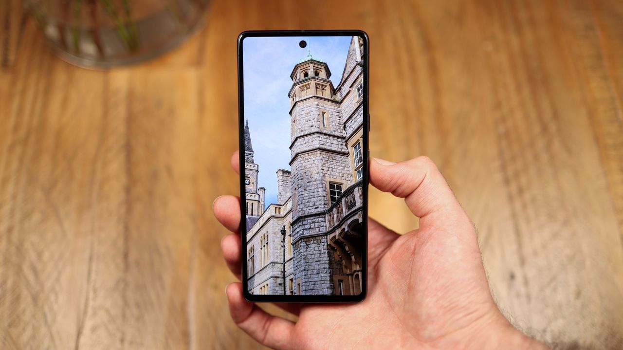 A photo of the Google Pixel 7