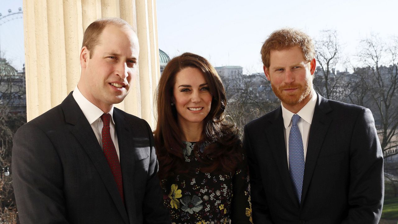 london, england january 17 l r prince william, duke of cambridge, catherine, duchess of cambridge and prince harry during an event to announce plans for heads together ahead of the 2017 virgin money london marathon at ica on january 17, 2017 in london, england heads together, charity of the year 2017, is led by the duke duchess of cambridge and prince harry in partnership with leading mental health charities photo by stefan wermuth wpa pool getty images