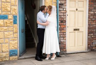 Coronation Street Fiz and Tyrone kiss