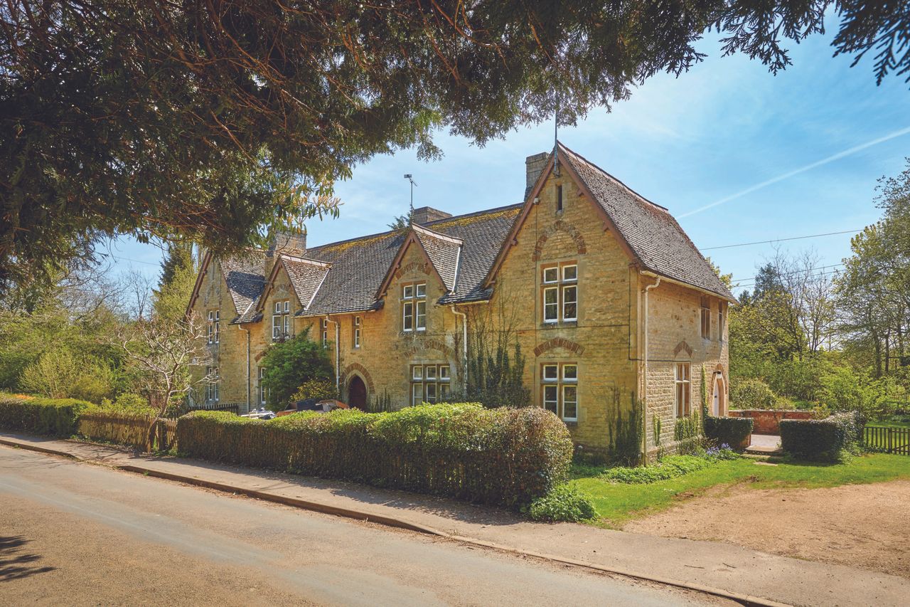 croft_cottages_knight_frank.jpg