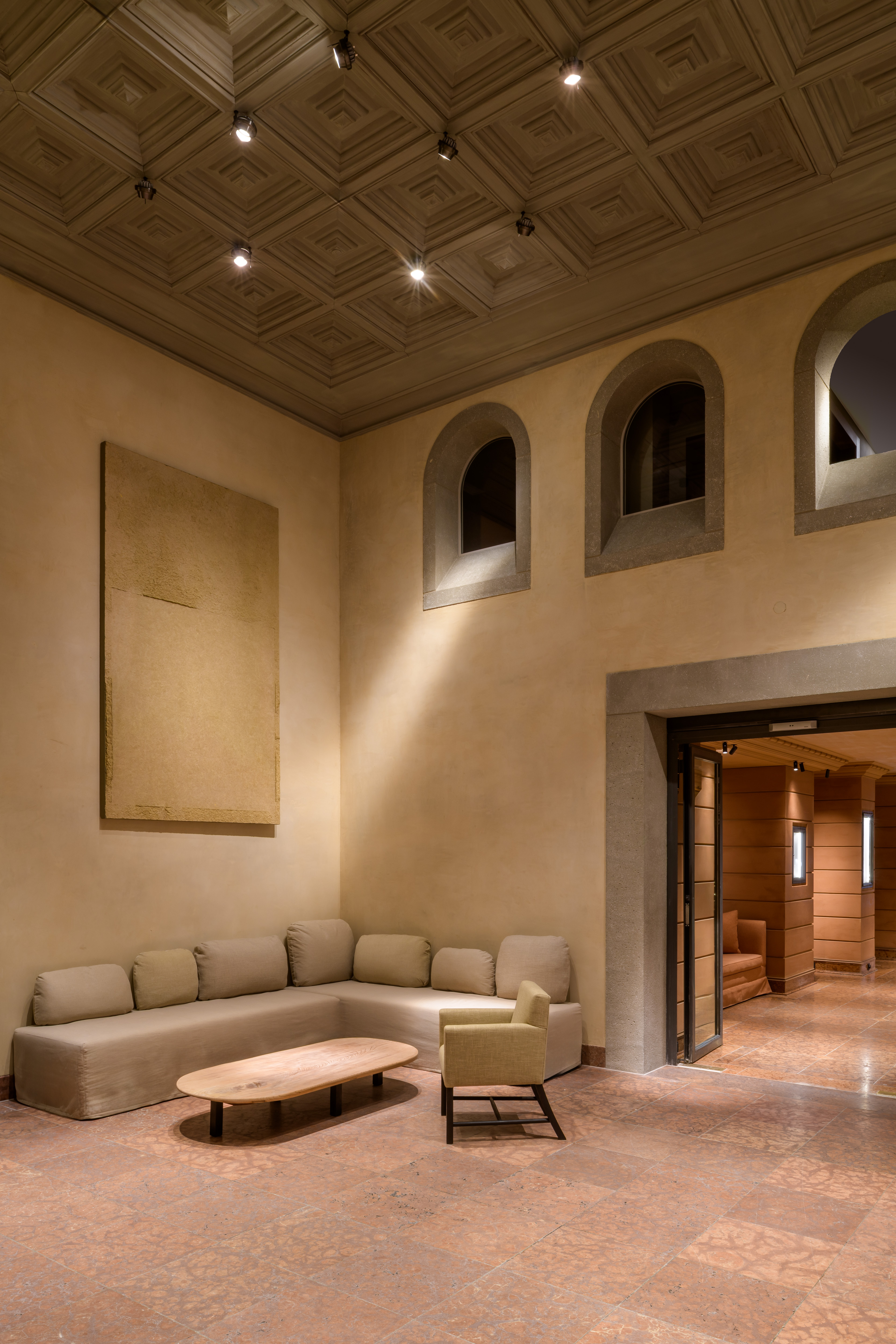 hotel bayerischer hof axel vervoordt lobby