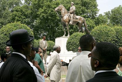 Protesters rally against a Confederate statue in Tennessee