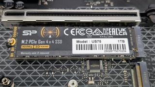 Silicon Power US75 SSD close up installed in motherboard