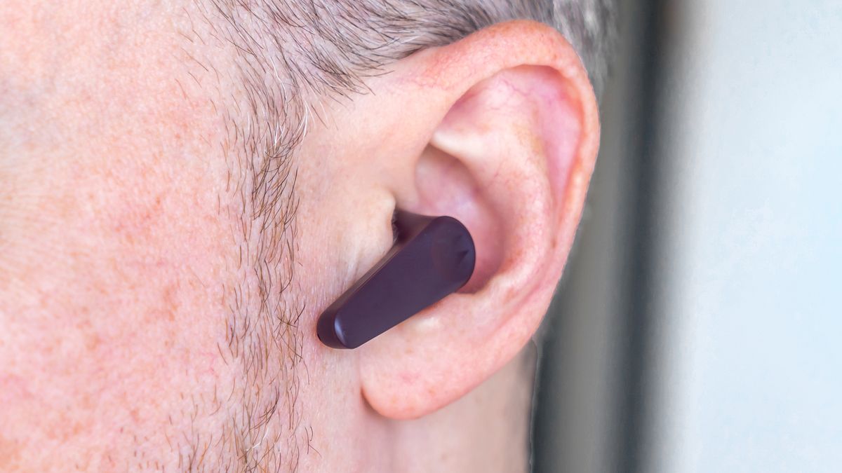 Google's innovative technology can transform regular ANC earbuds into heart  rate monitors - google earbuds heart monitoring tech 