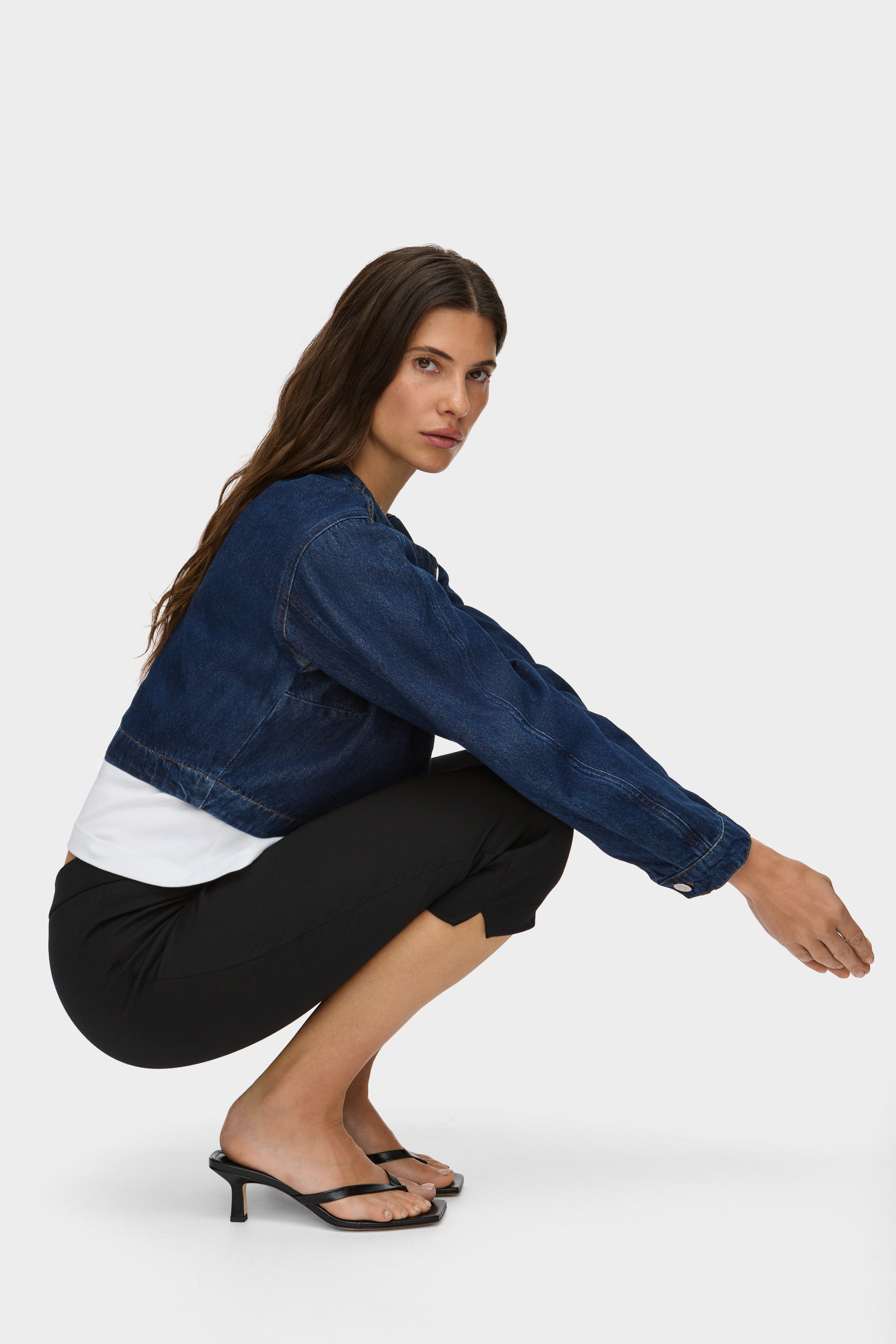 Savannah Ponte Capri Pants