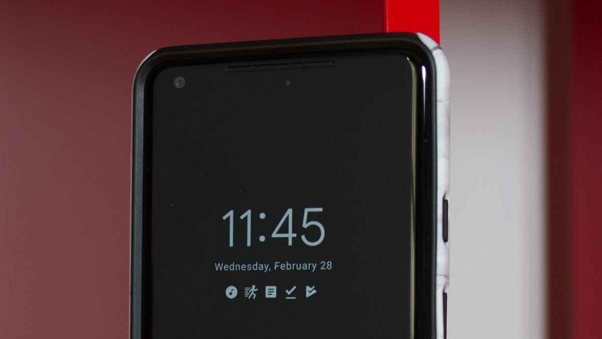 Protects the phone from all corners while maintaining a low profile