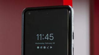 Protects the phone from all corners while maintaining a low profile