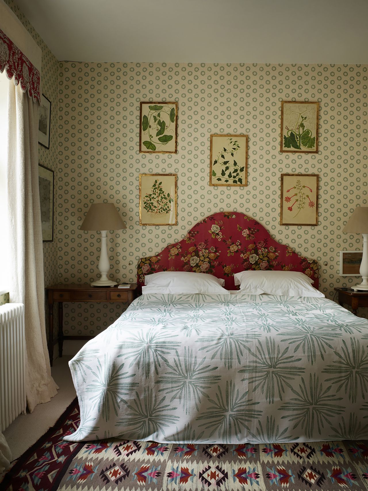 Vintage bedroom ideas: 11 characterful schemes to inspire | Homes and ...