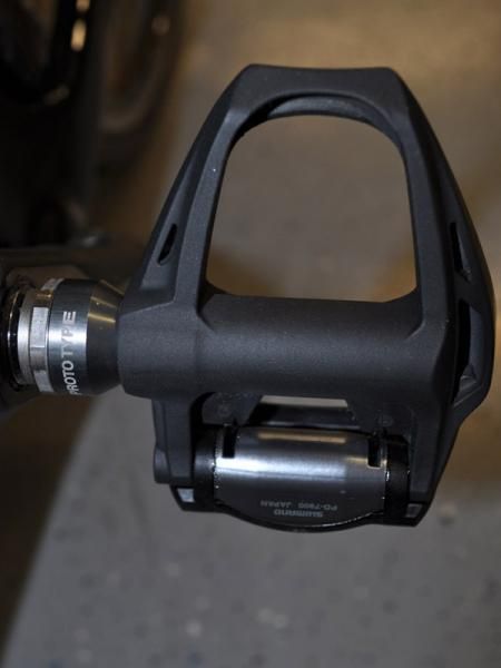 Prototype carbon versions of Shimano's PD-7900 pedals appeared on several Team Type 1 time trial bikes.