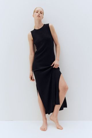 Black Sleeveless Rib-Knit Dress