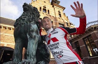 Belgian Frank Vandenbroucke (Mitsubishi-Jartazi), 33, is creating attention as his team cannot field him in ProTour races.