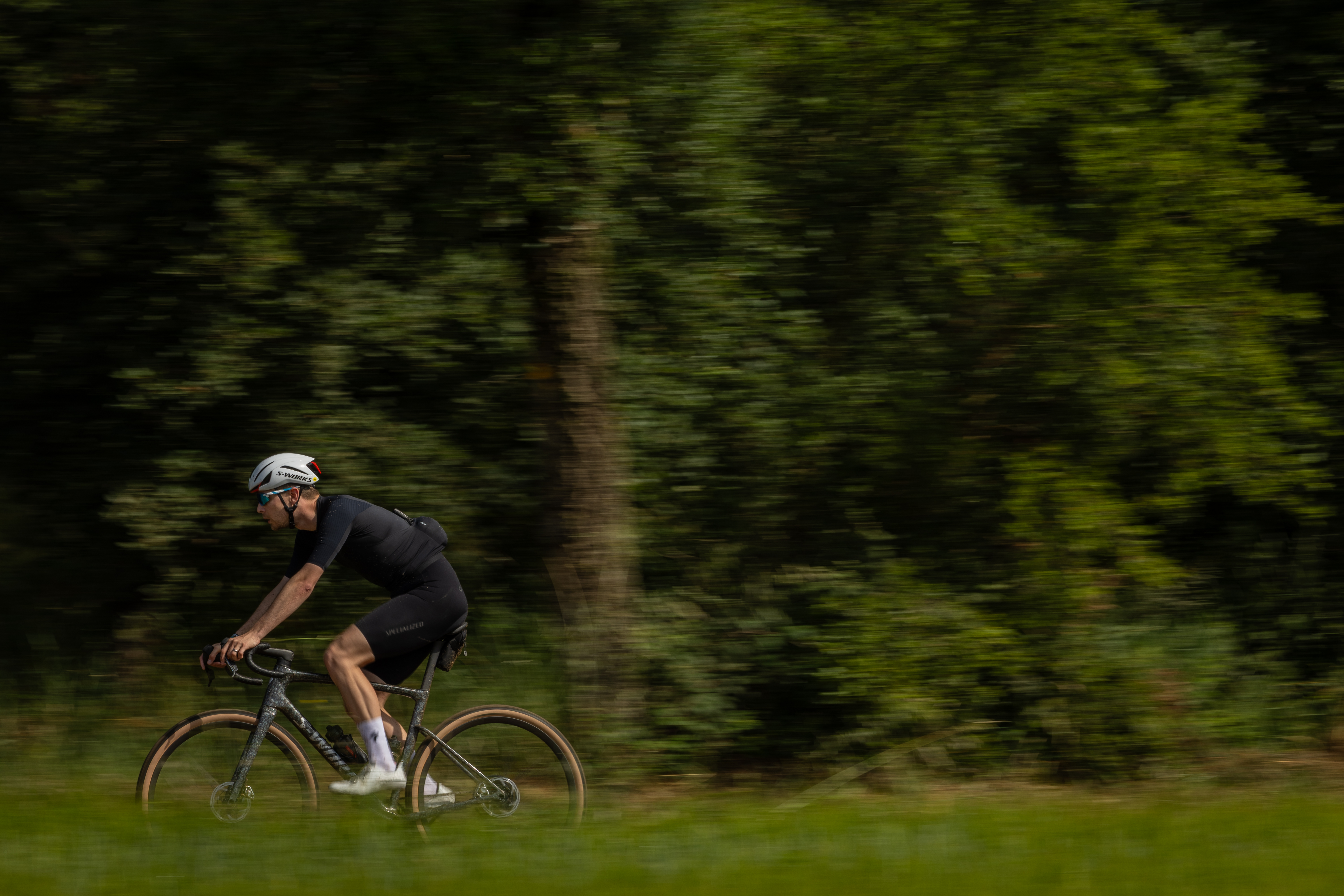 Josh pilota o novo S-Works Crux.