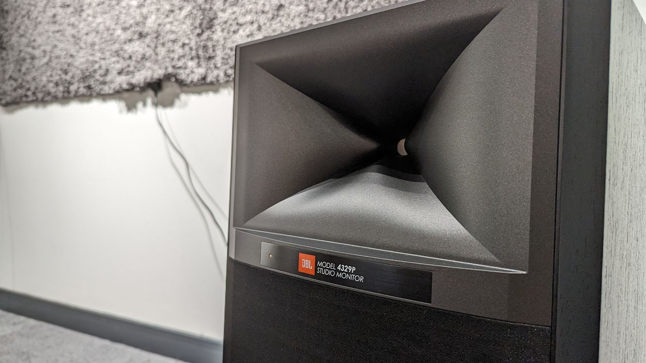 Speaker system: JBL 4305P Studio Monitor
