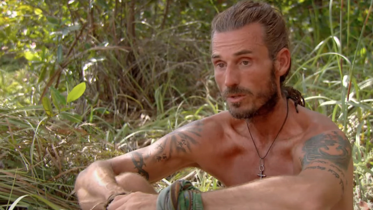 Coach Wade talks during his trip to Exile Island on Survivor.
