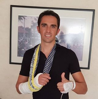 Thumbs up from Alberto Contador after his surgery