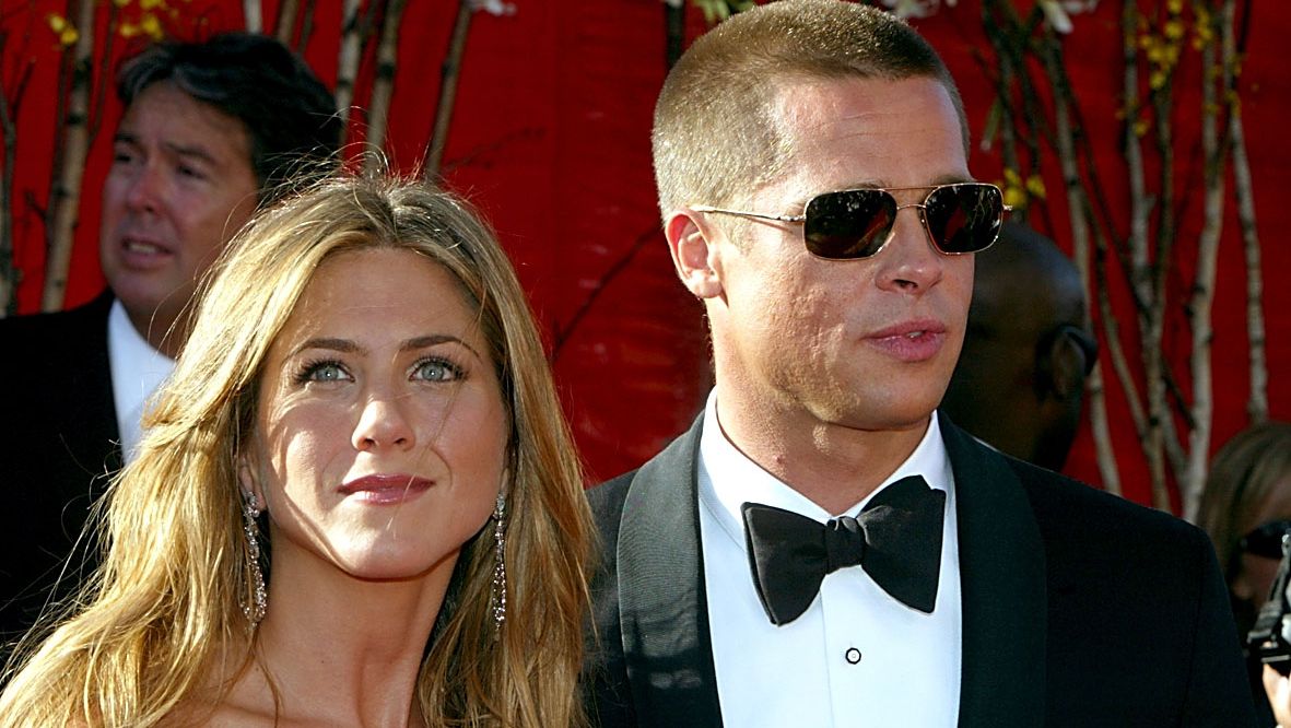 Eyewear, Event, Glasses, Fashion, Suit, Formal wear, Tie, Tuxedo, Vision care, Ceremony,