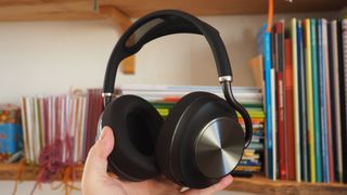 Turtle Beach Stealth Pro II, headset photographs