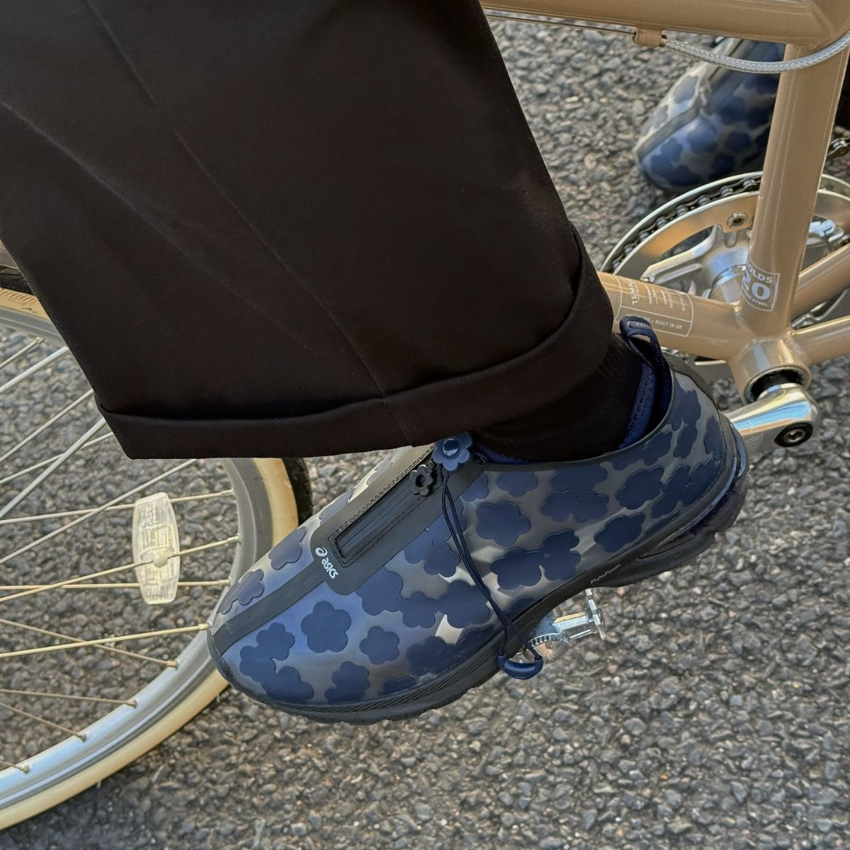 An image of @poppyalmond wearing one of the biggest trainer trends for 2026. 