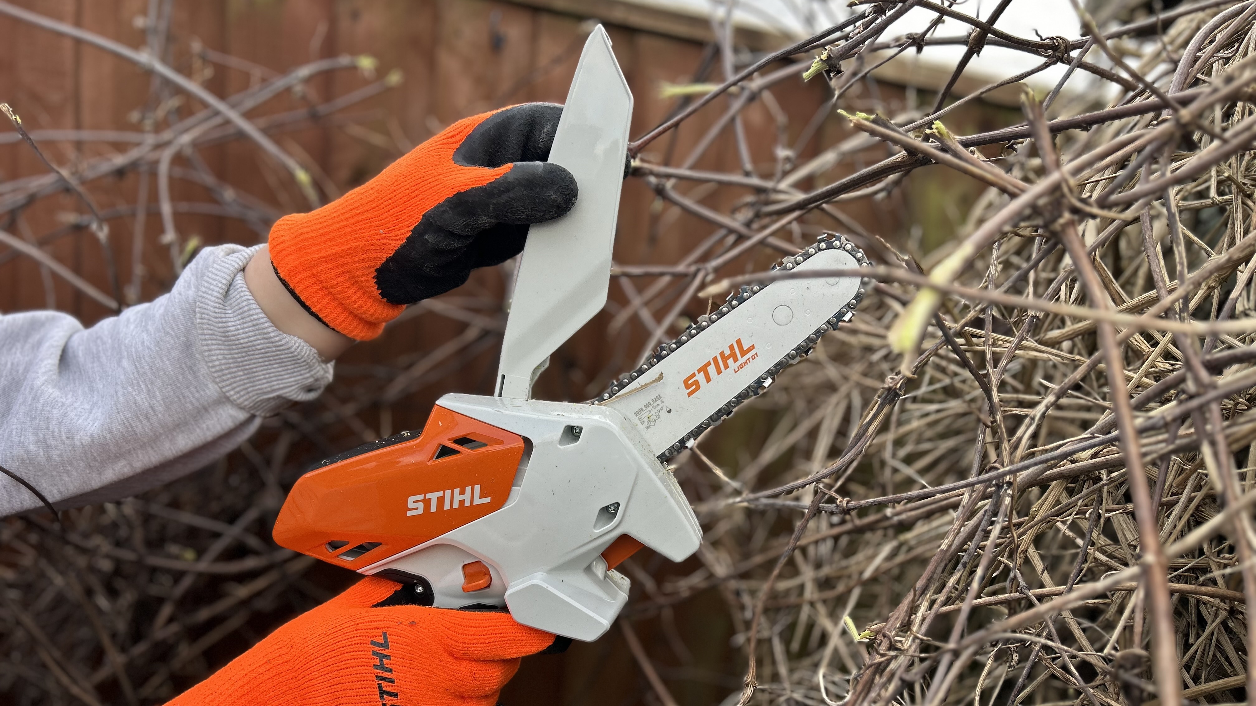 Stihl GTA 30 cordless garden pruner