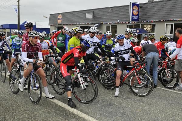 Riders await the start of Stage 4 to Te Anau