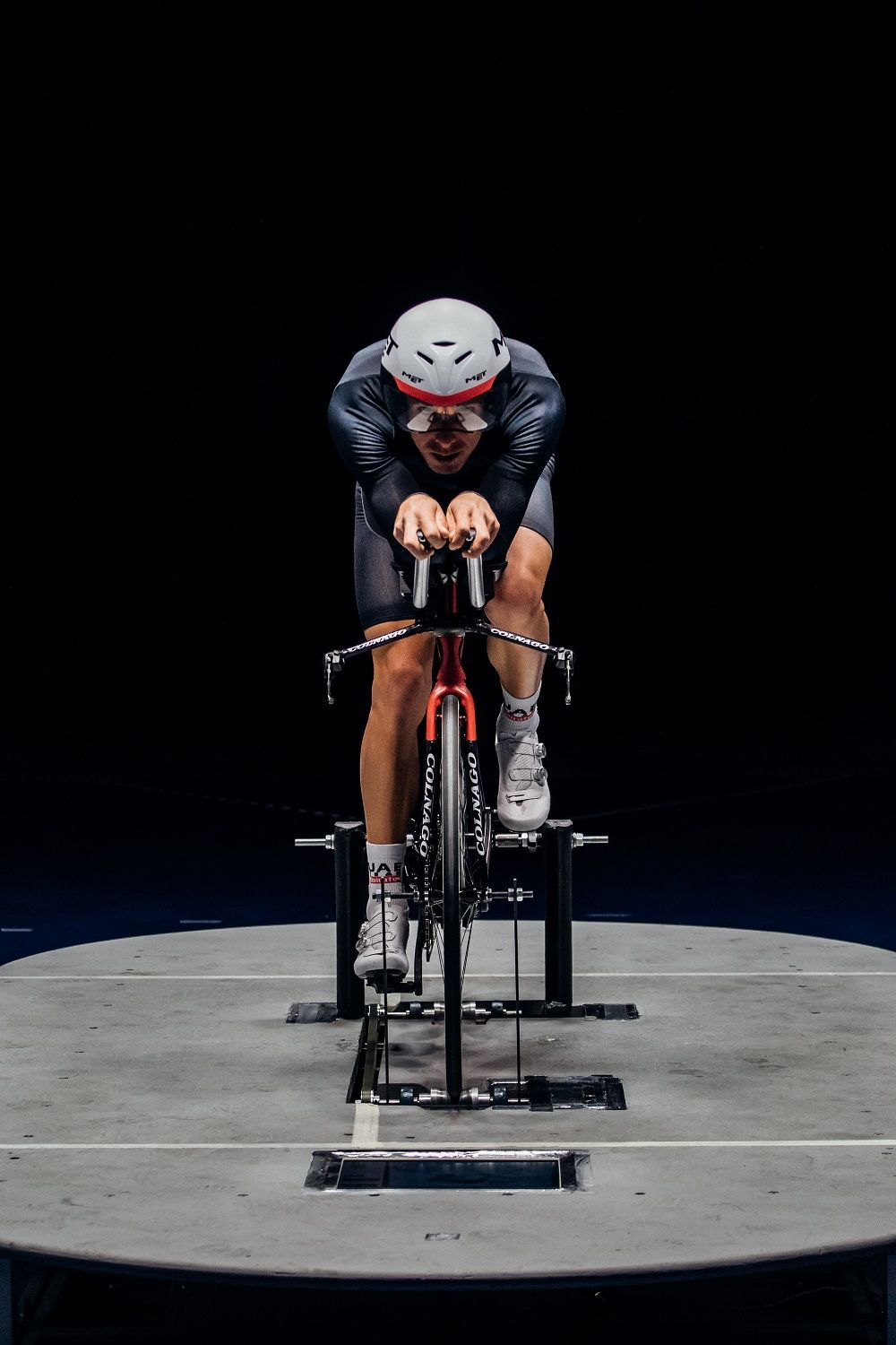 Perfecting the aero form in the Milan wind tunnel
