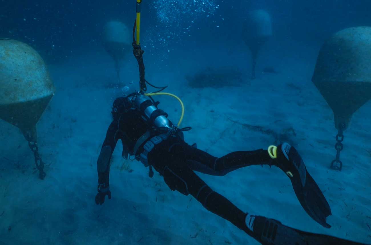Divers at the Subsea Estate Winereef