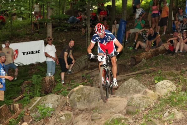 Todd Wells (Specialized) on the rocks