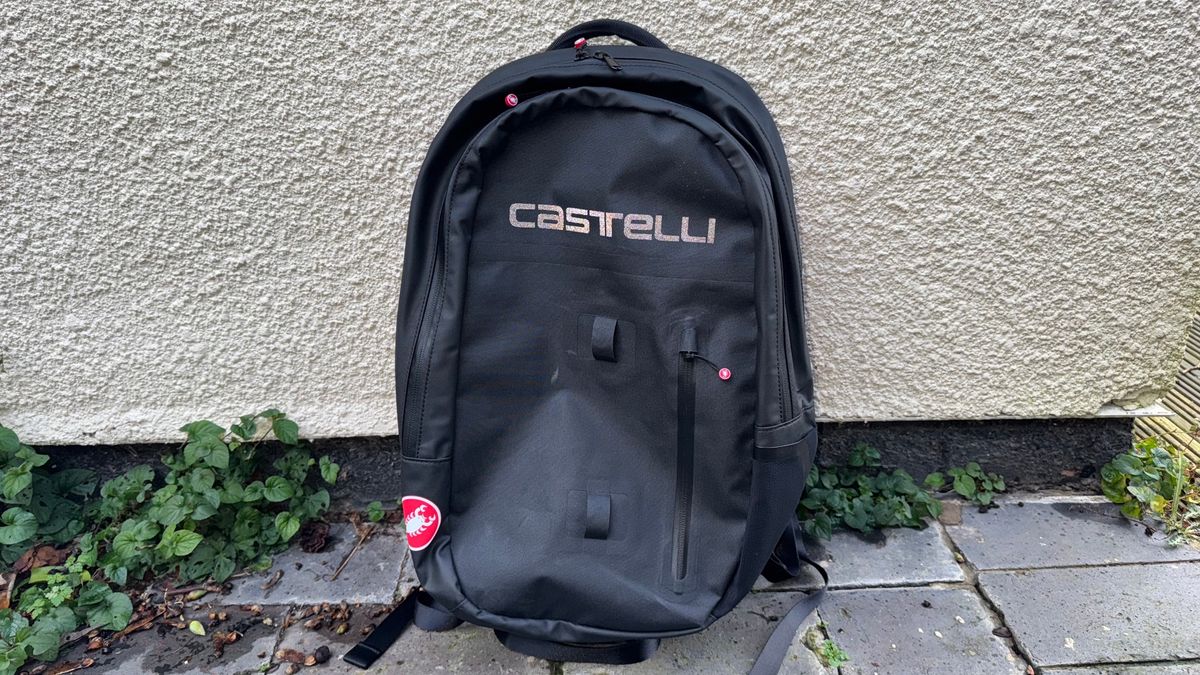 Castelli Gear Backpack review: spacious, supportive, and perfect for flying, but not without fault Castelli Gear Backpack review: spacious, supportive, and perfect for flying, but not without fault