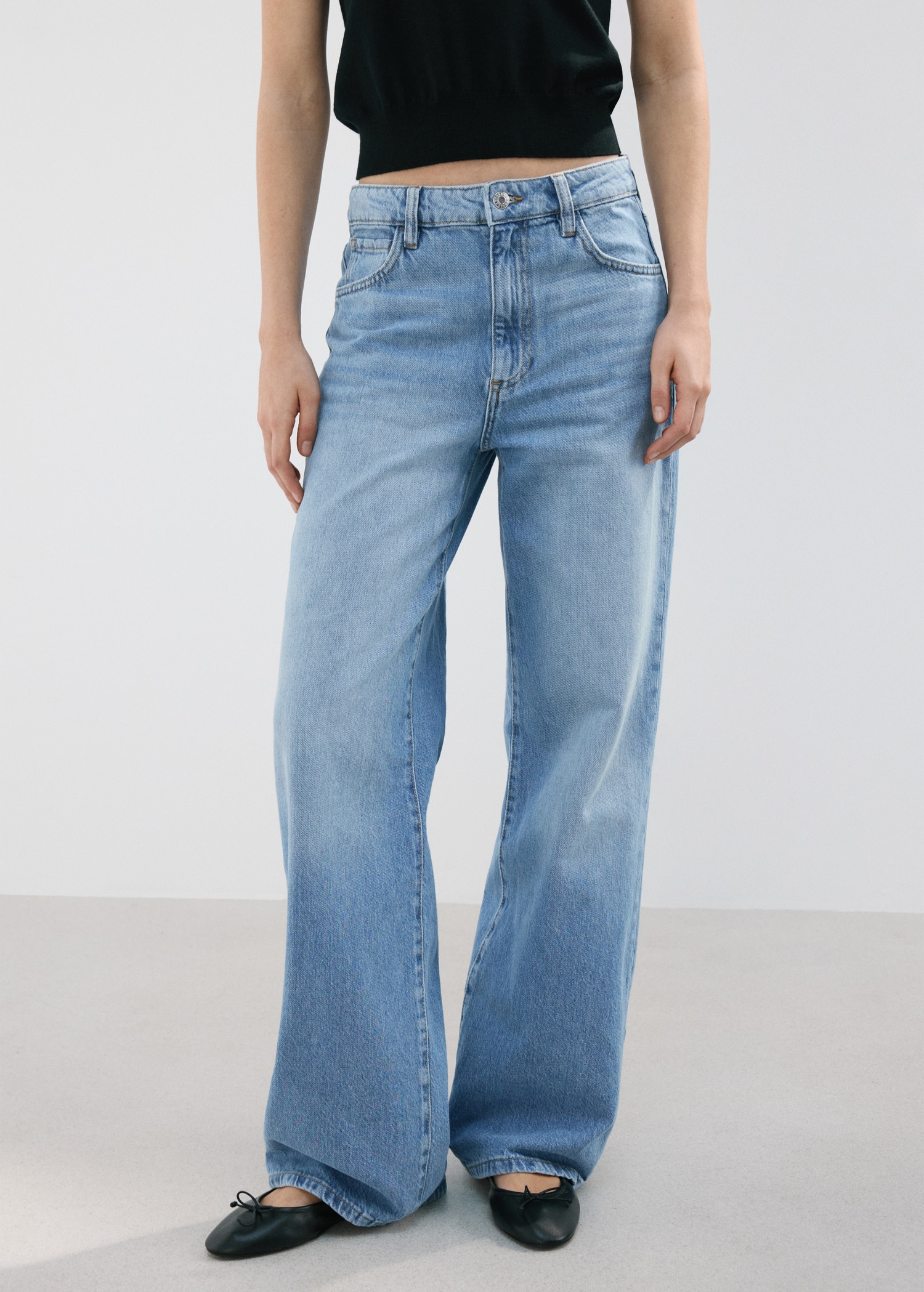 Danila High-Waisted Wide Leg Jeans - Women | Mango United Kingdom