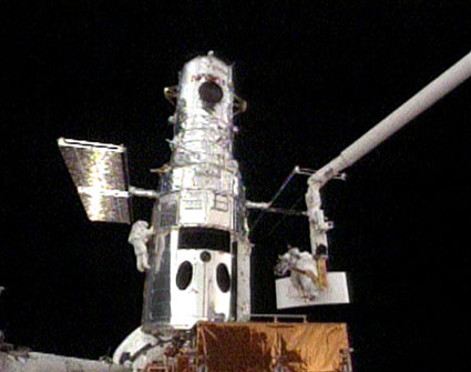 Astronauts Give Hubble Telescope New Camera Eye