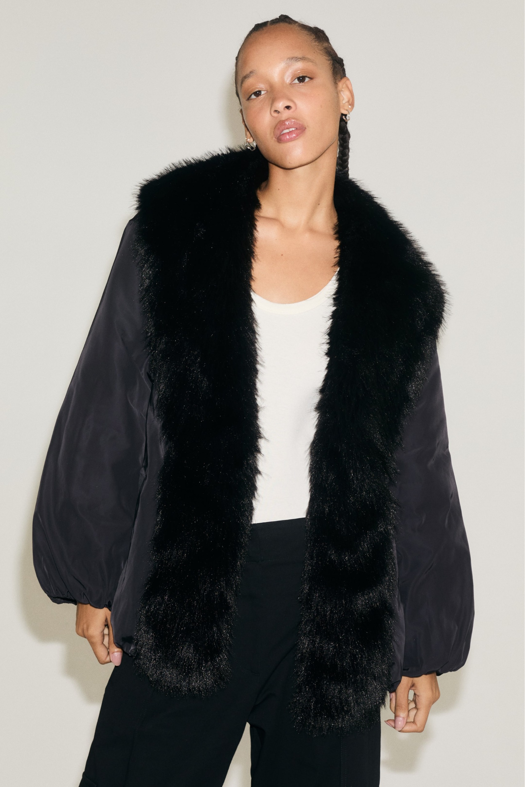 Bubble-Hem Jacket With Fluffy Collar