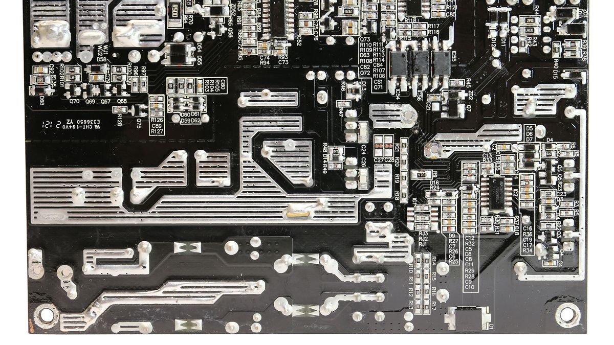 Gigabyte UD750GM