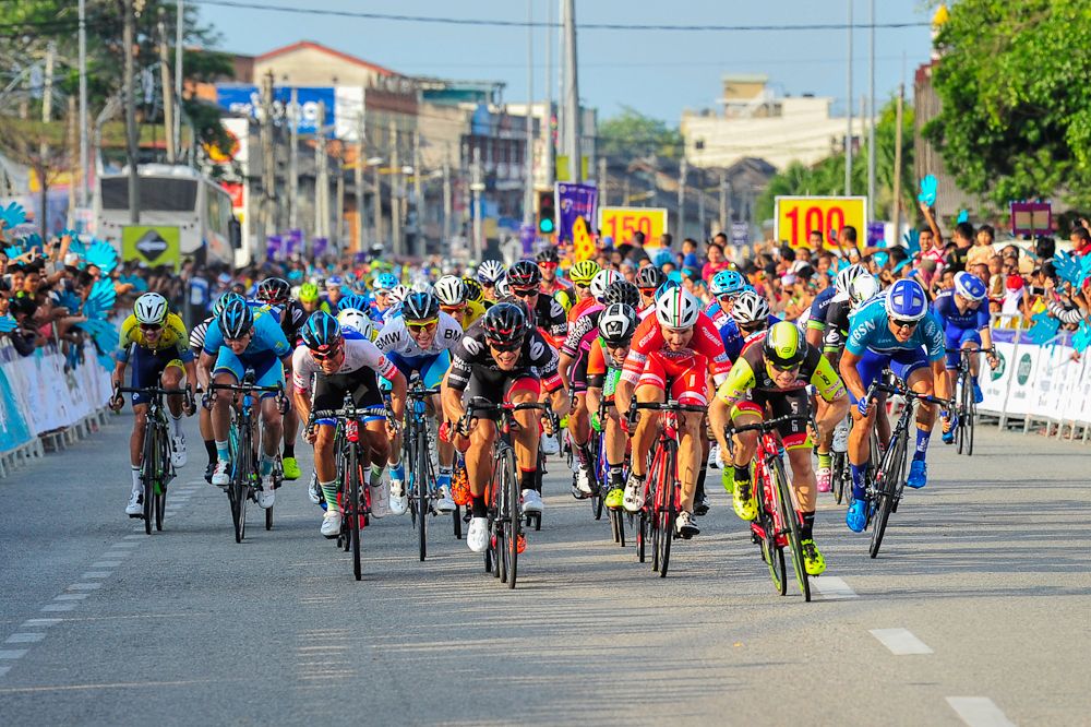 Jakub Mareczko (Wilier Triestina) wins stage 3 at the Tour de Langkawi