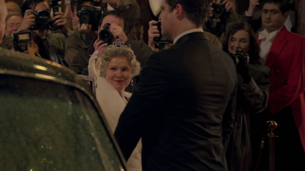 Imelda Staunton playing The Queen in &#039;The Crown&#039; season 5