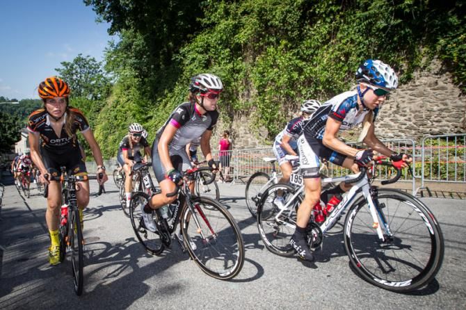 Evelyn Stevens (Specialized-Lululemon) in the center of the bunch on the climb before her win