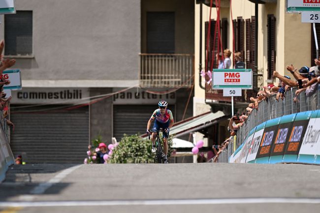 Antonia Niedermaier a due passi dalla vittoria sul traguardo di Ceres (Getty Images)